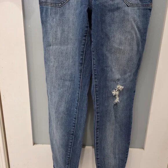 Bullhead Denim Overalls – Size M – Medium Wash Distressed Overall Jumpsuit - Picture 2 of 10